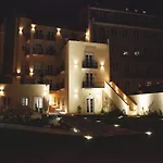 Tm Luxury Apartmanhotel