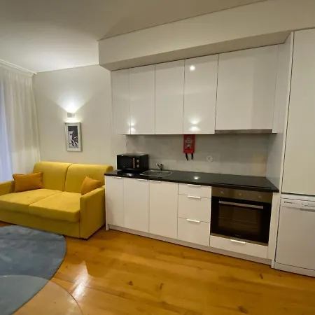 Tm Luxury Лиссабон